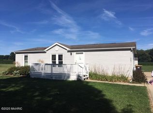 985 Adams St, Litchfield, MI 49252