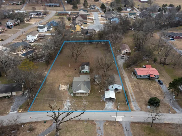 918/920 Ogrady Dr, Chattanooga, TN 37419