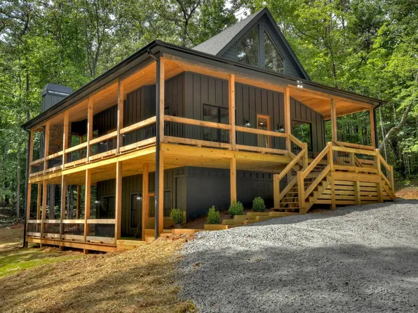 703 Lees Ride, McCaysville, GA 30555