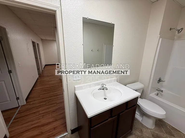 Northpoint Apartments — Photo 17