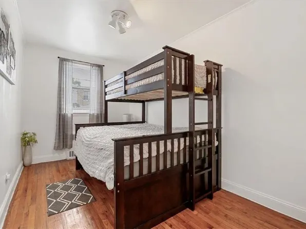 1650 East 55th Street image 10 of 25