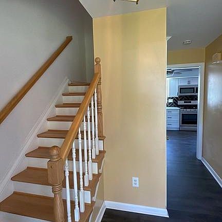 4th image of 9325 Furrow Ave