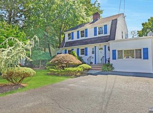 20-06 Radburn Rd, Fair Lawn, NJ 07410