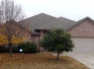 3820 Park Oaks Ct, North Richland Hills, TX 76180