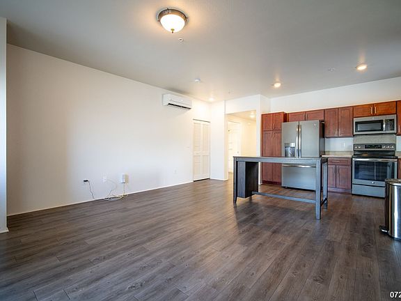 3rd image of 458 Manawai St #412