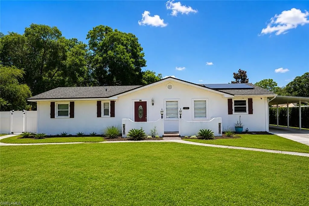 3 bed, 2.0 bath, 1680 sqft, $2,400 — Photo 3