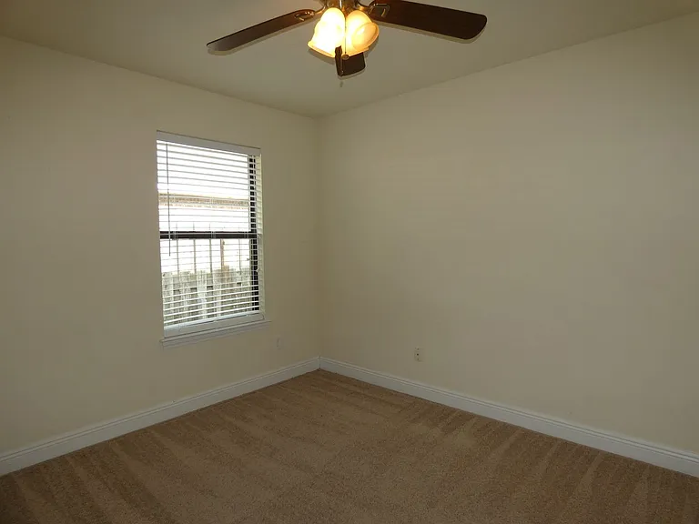 4931 Makenna Cir — Photo 5