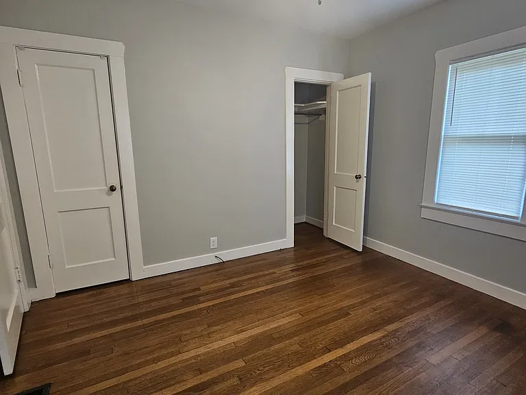 1060 Mulberry St — Photo 11