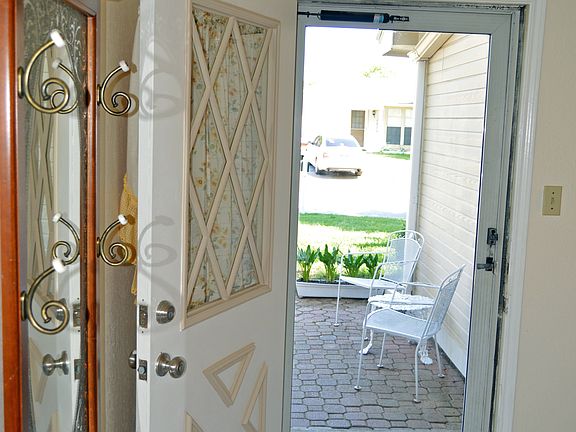 4th image of 4823 Springsong Ln