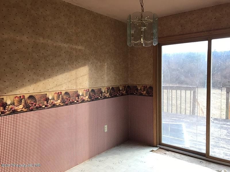 2nd image of 372 Stouts Rd