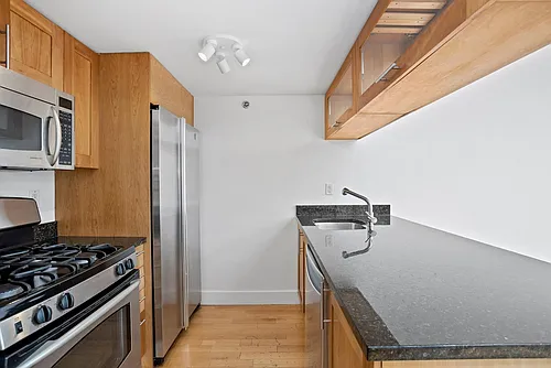 63 Stagg St #4B Photo 1