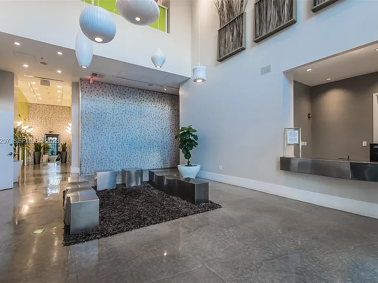 133 NE 2nd Ave #2B — Photo 3