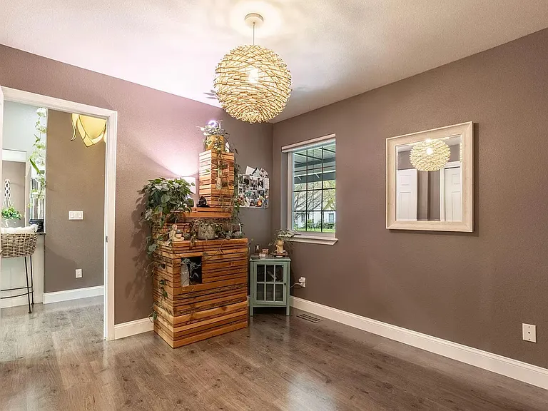 2831 N White Pines Dr — Photo 15