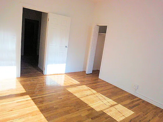 Rented by DSA Realty | media 37