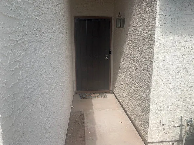 9064 N 68th Ln — Photo 3