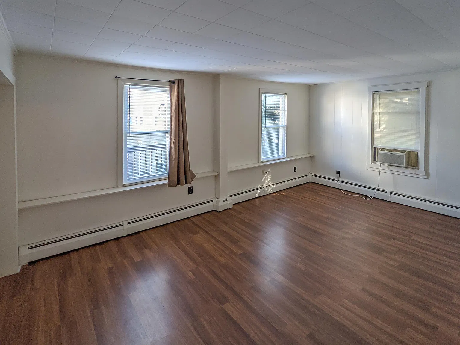 2 bed, 1010 sqft, $1,495 — Photo 2