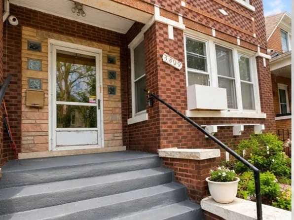 (undisclosed Address), Chicago, IL 60632