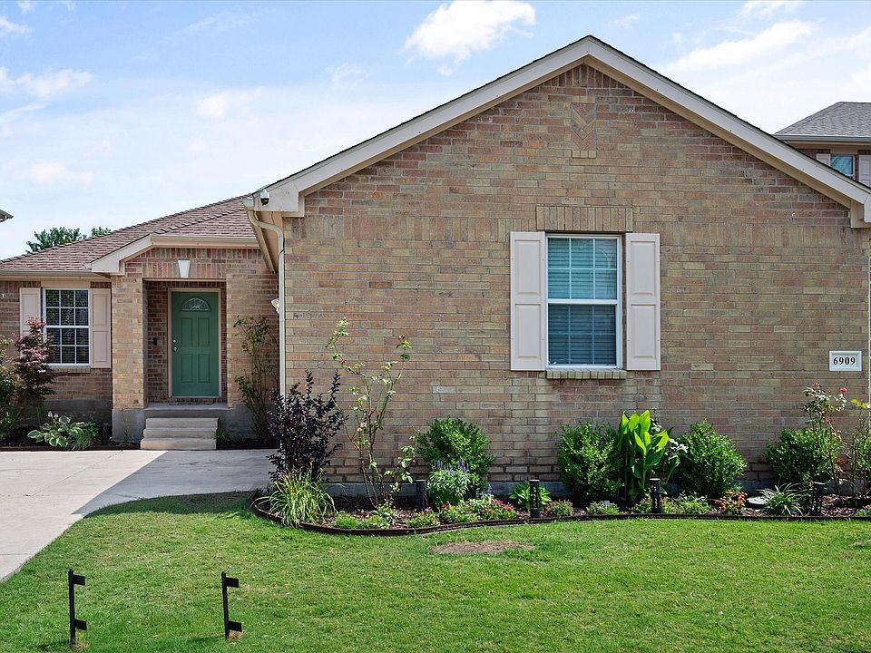 1st image of 6909 Dove Tail Dr