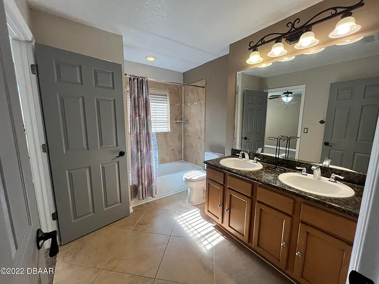 100 Grey Widgeon Ct — Photo 18