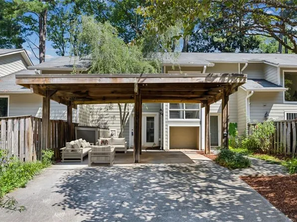 2106 Clairmeade Valley Rd NE, Atlanta, GA 30329