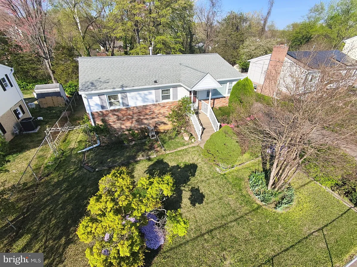 Building Photo - 3931 Dominion Dr
