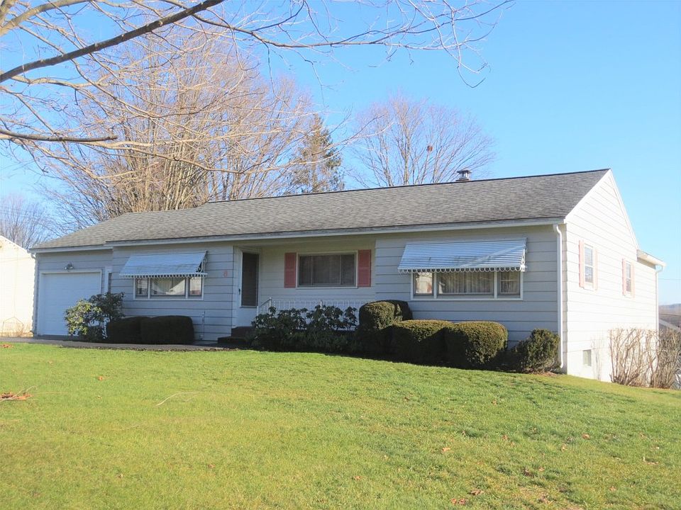 1st image of 8 Gail Dr