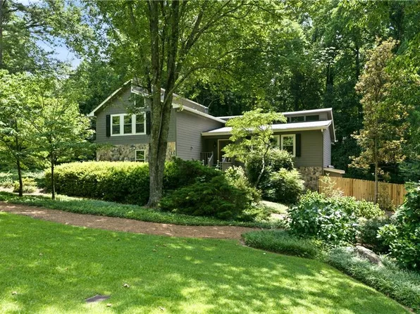1195 Lake Colony Dr, Marietta, GA 30068