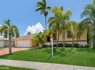 20411 SW 81st Ave, Cutler Bay, FL 33189