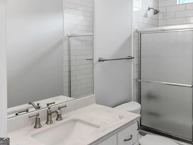 905 Wayne St — Photo 23