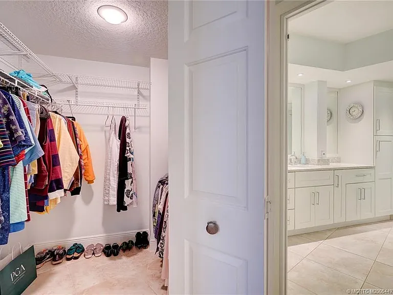 5750 NE Island Cove Way #3302 — Photo 17