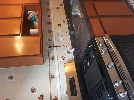 Rented by Paragon Real Estate Corporation | media 28