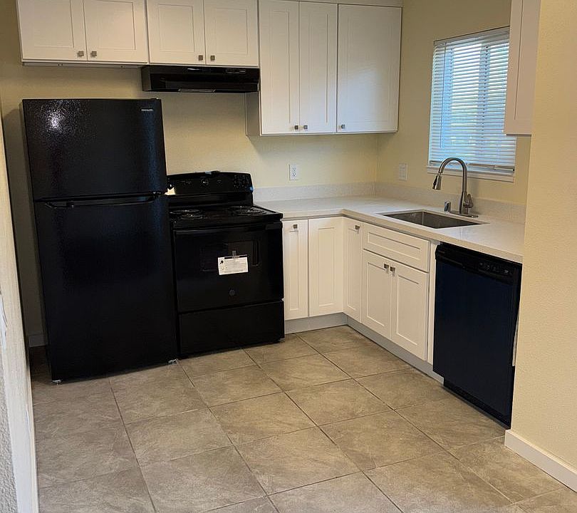 1st image of 4041 22nd St APT 3