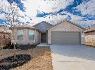1332 Dillard Creek Dr, Justin, TX 76247