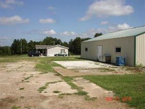 5th image of 2738 Us Highway 65