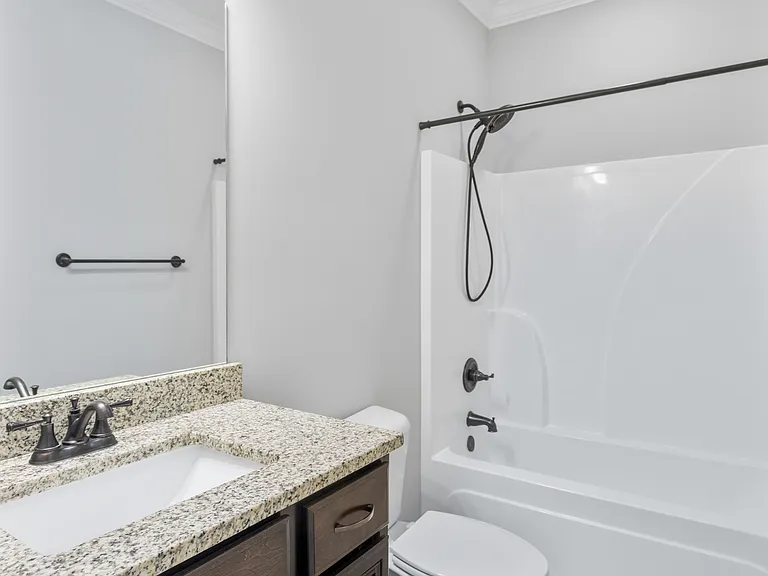 1610 Southern Heights Cir SE — Photo 15