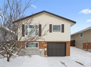 263 The Country Way, Kitchener, ON N2E 2V6