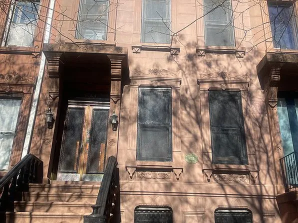 433 Putnam Ave, Brooklyn, NY 11221