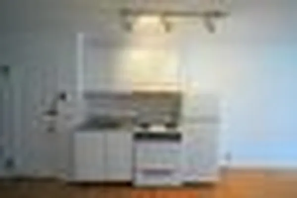 Rented by Bold New York | media 24