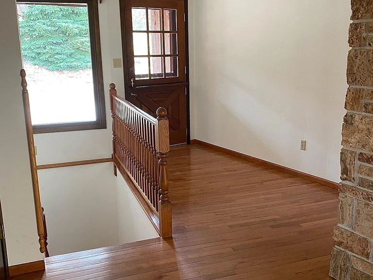 4050 E Ridge Rd — Photo 8