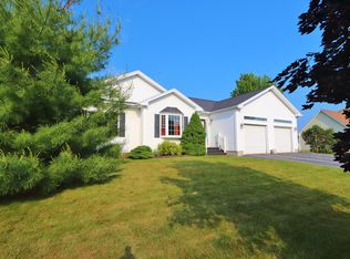 103 Virginia Ln, Bangor, ME 04401