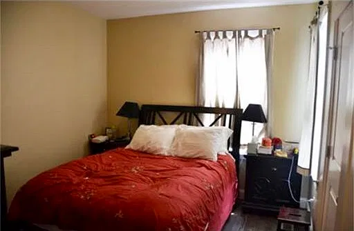 Bedroom 1 - Upper floor