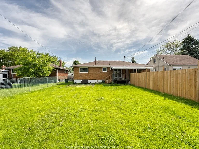 1243 Westcott Rd — Photo 31