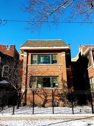 1st image of 4730 N Albany Ave #G