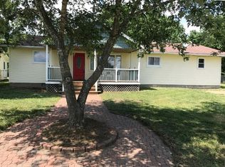 2627 State Route 76, Willow Springs, MO 65793