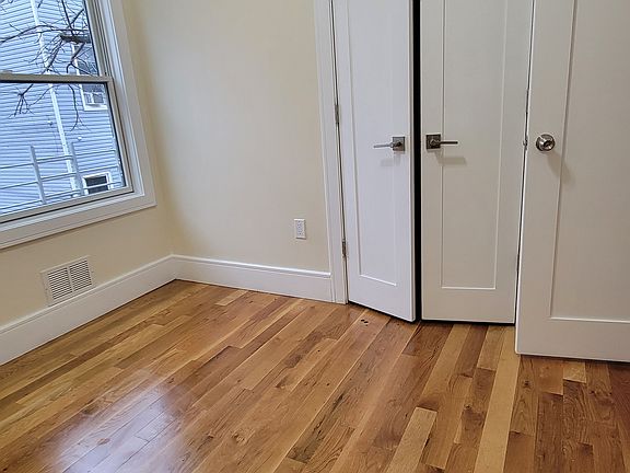 5th image of 8 Yale Ave #1