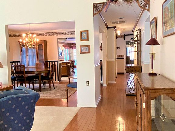 4th image of 1669 Wisteria Ct