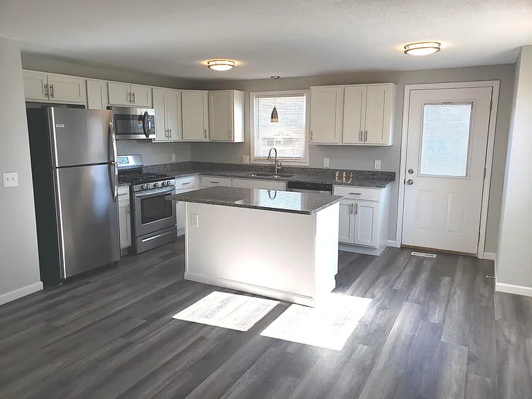 5470 Brook Point Rd — Photo 5