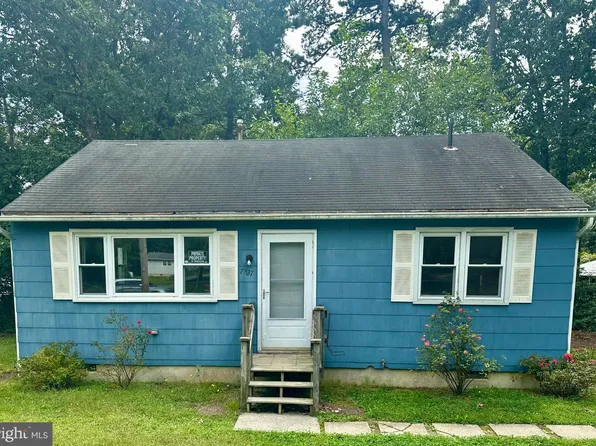 7737 Raymond Dr, Millville, NJ 08332