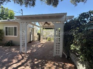 3040 Orange Ave, La Crescenta, CA 91214