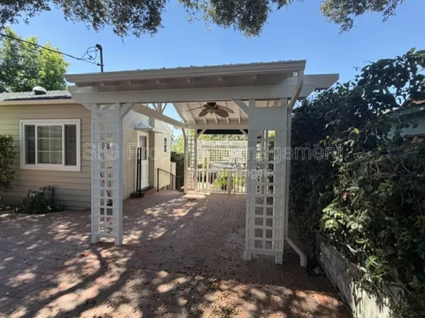 3040 Orange Ave, La Crescenta, CA 91214